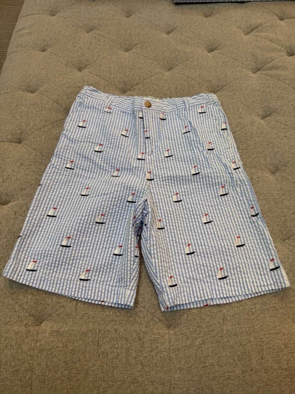 EUC CLASSIC PREP NAUTICAL SAILBOAT EMBROIDERED BLUE SEERSUCKER SHORTS SIZE 12